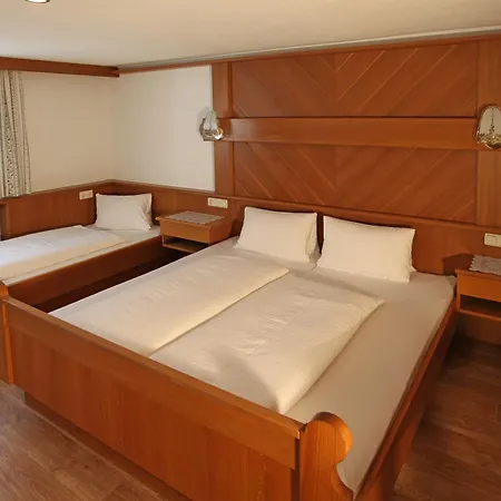 Guest house Haus Helga 3*